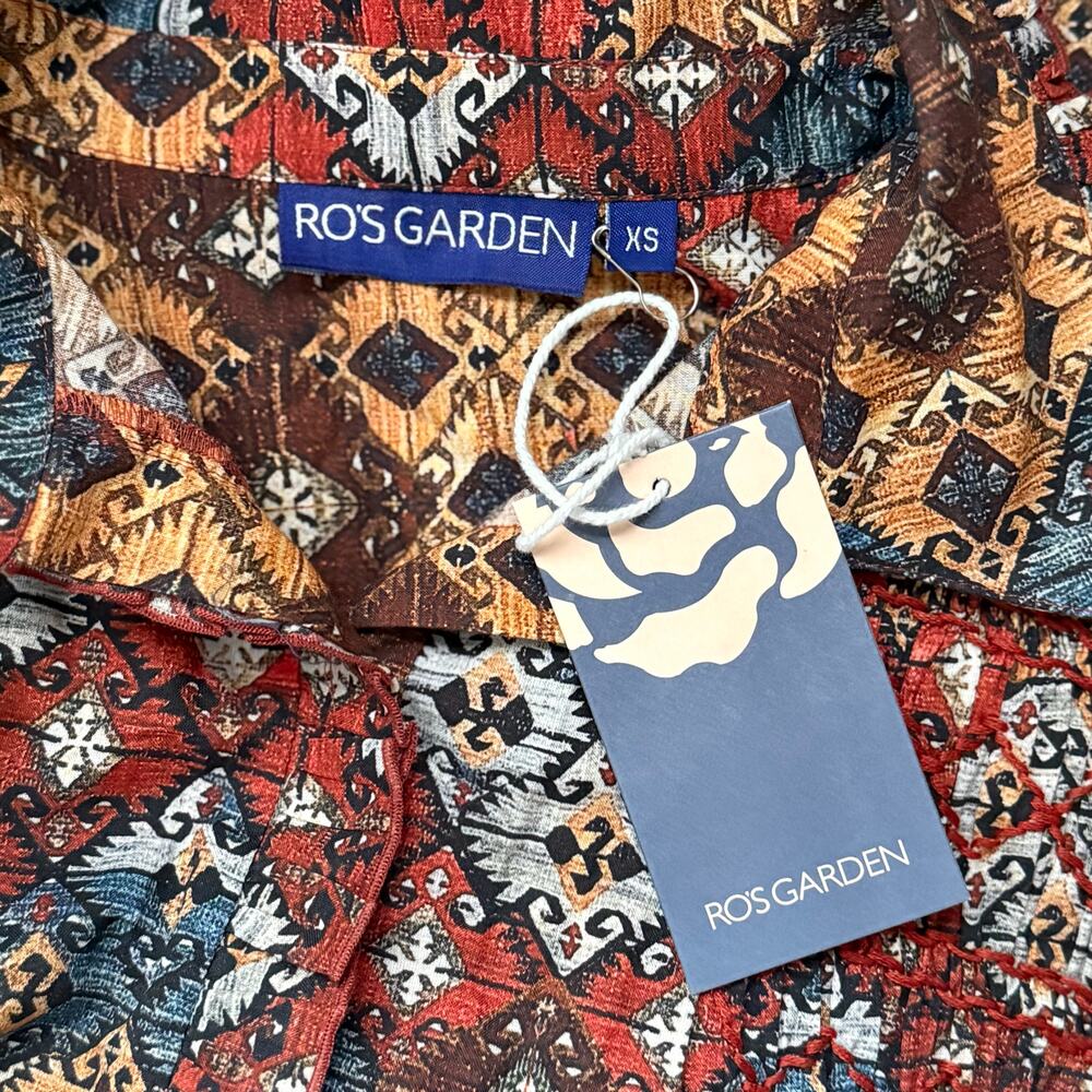 NWT Ro's Garden Gin Shirt Smocked Embroidered Boho Top Button Up Lachen Brown XS - Picture 6 of 6